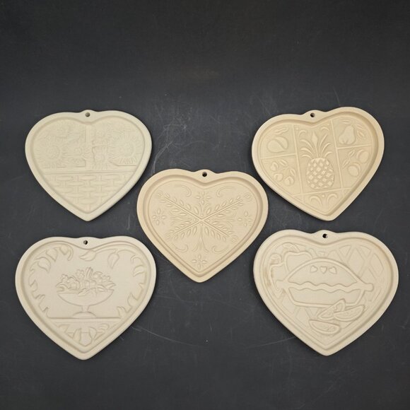 Set Of 5 Pampered Chef Stoneware Heart Cookie Molds  Home Family Decorative - Picture 1 of 13